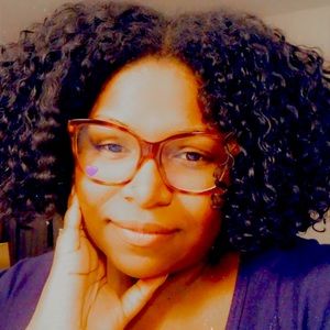 Meet your Posher, Shadiyah